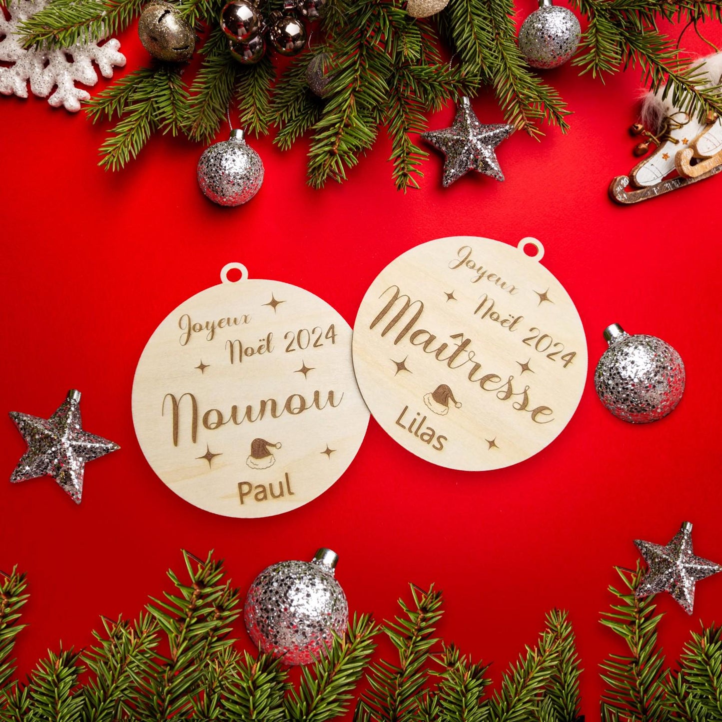 Boule de Noël personnalisable en bois - Cadeau pour maîtresse, nounou ou proche | Décoration gravée