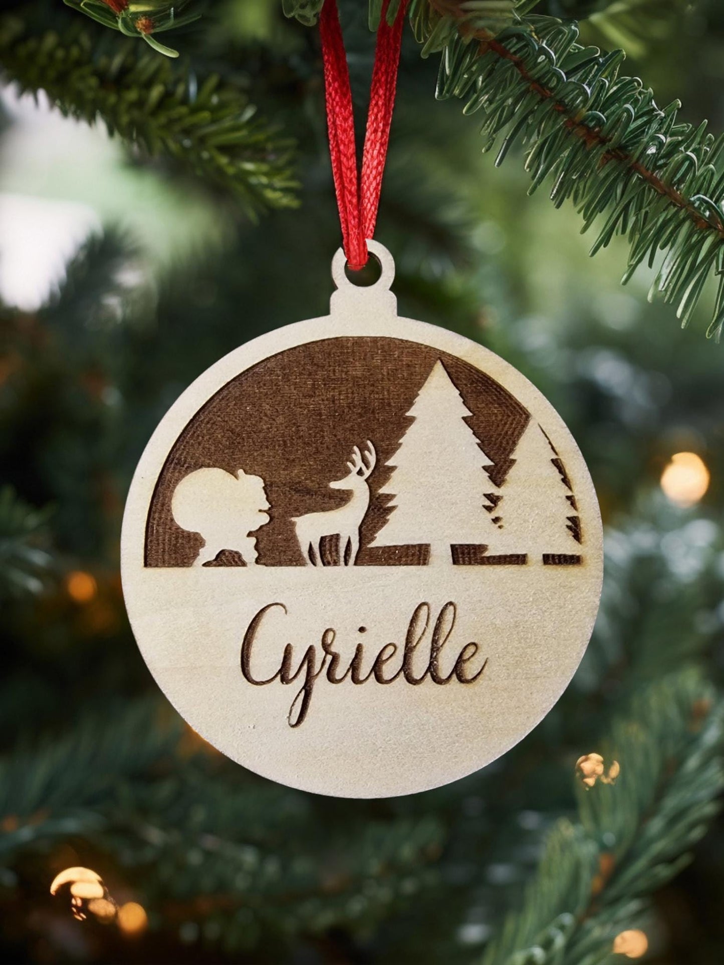 Boule de Noël personnalisable en bois  Gravée avec prénom surnom - Cadeau unique et artisanal